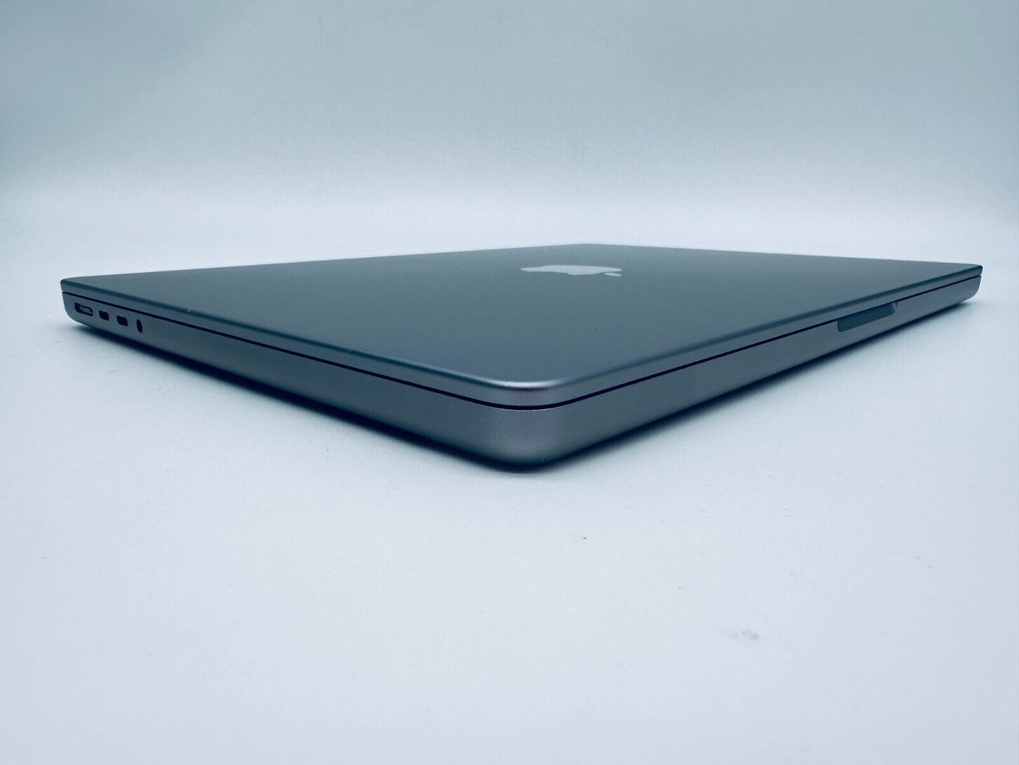 Apple MacBook Pro 14" M1 Pro 8-Core CPU 14-Core GPU 16GB 512GB SSD Space Grey