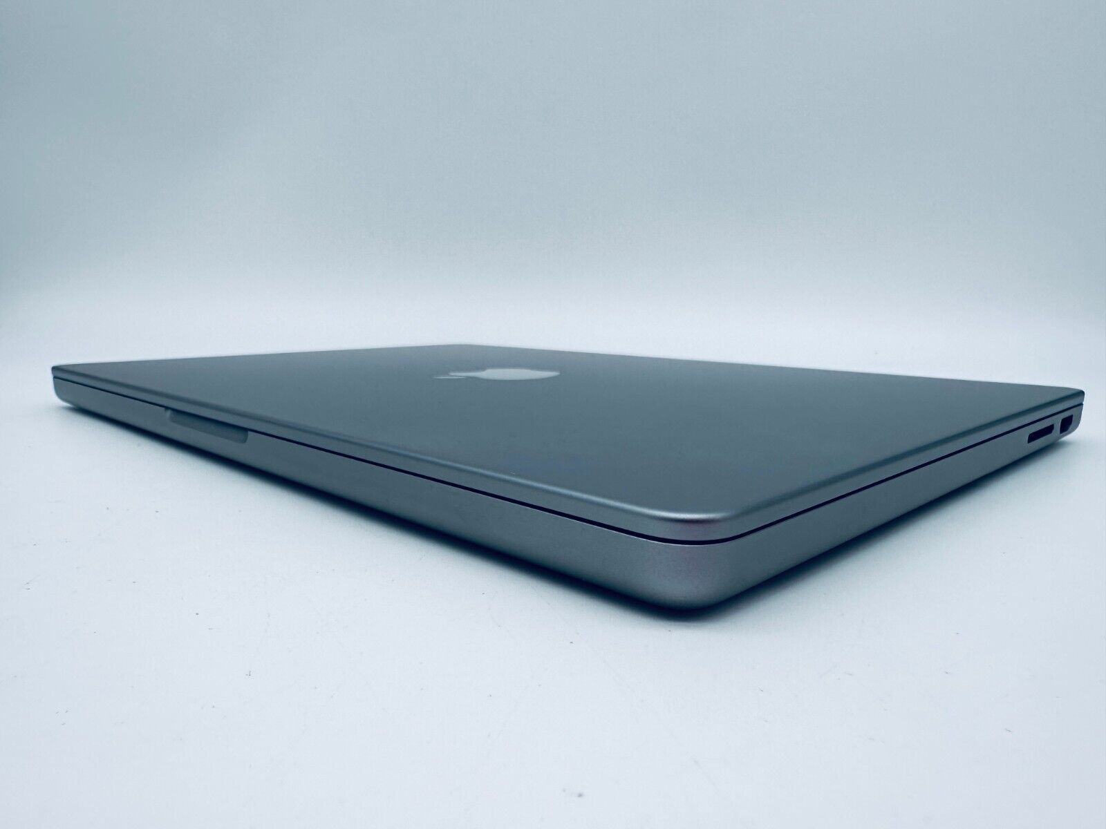 Apple MacBook Pro 14" 2023 M3 8-Core CPU 10-Core GPU 8GB 512GB SSD In Space Grey