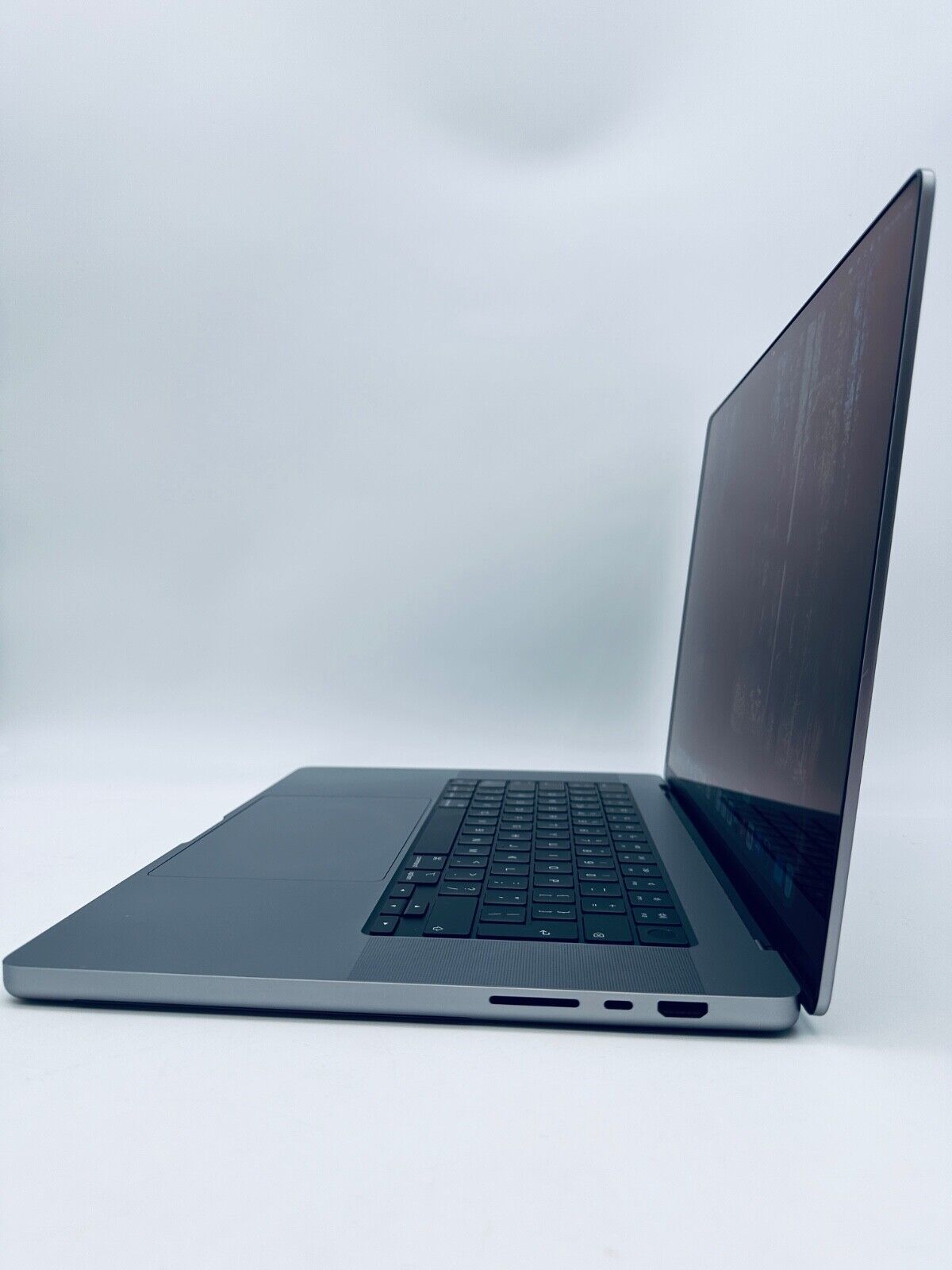 Apple MacBook Pro 16" 2021 M1 Pro 10-Core CPU 16-Core GPU, 16GB, 1TB, Space Grey