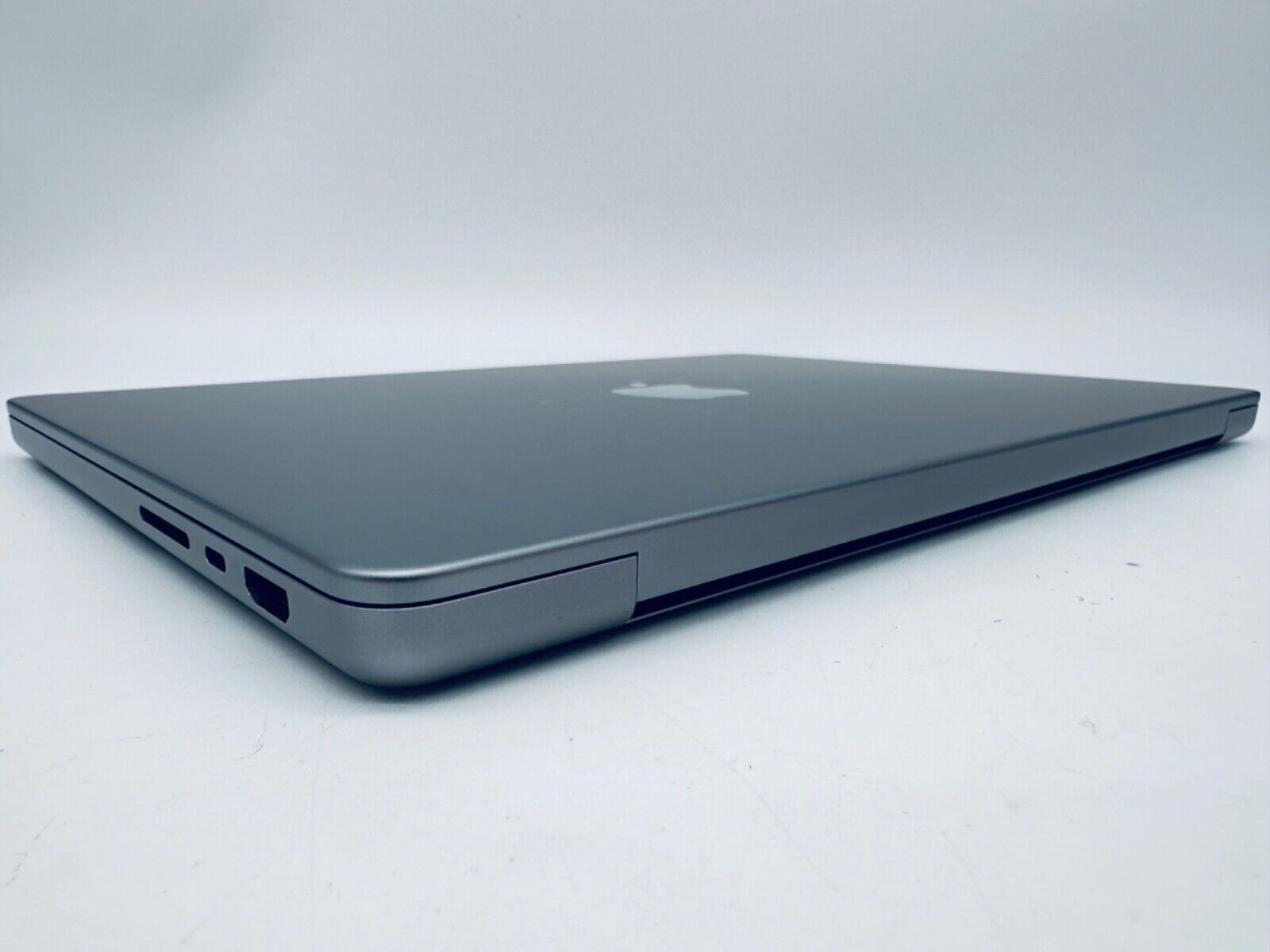 Apple MacBook Pro 14" 2023 M2 Pro 10-Core CPU 16-Core GPU 32GB 512GB Space Grey