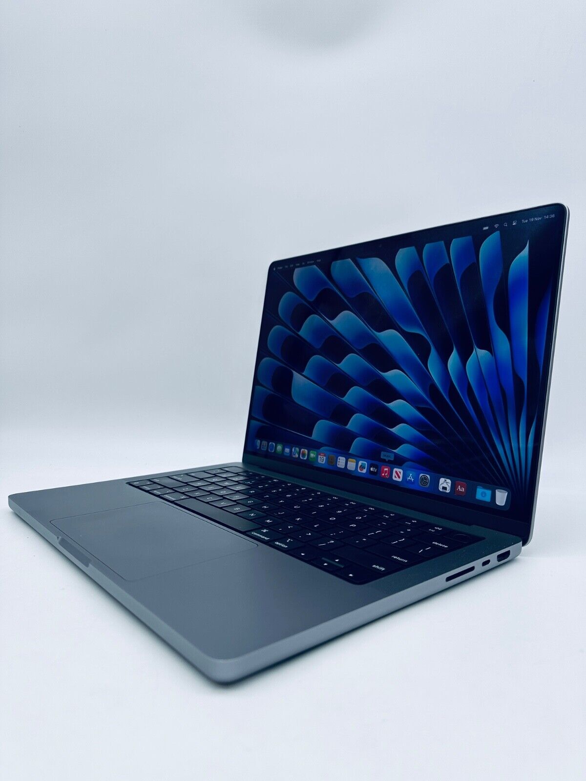 Apple MacBook Pro 14" 2021 M1 Max 10-Core CPU, 32-Core GPU 32GB 1TB SSD, Sp Grey