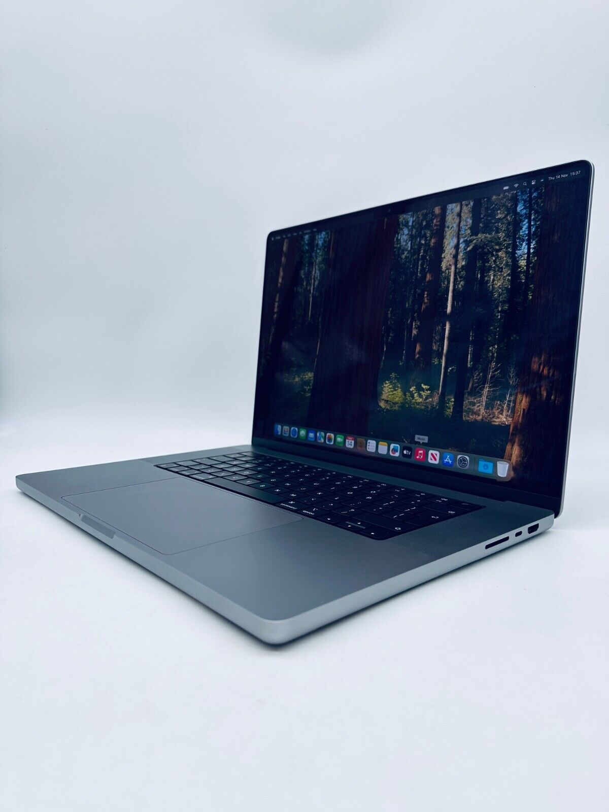 Apple MacBook Pro 16" 2021 M1 Pro 10-Core CPU 16-Core GPU, 16GB, 1TB, Space Grey