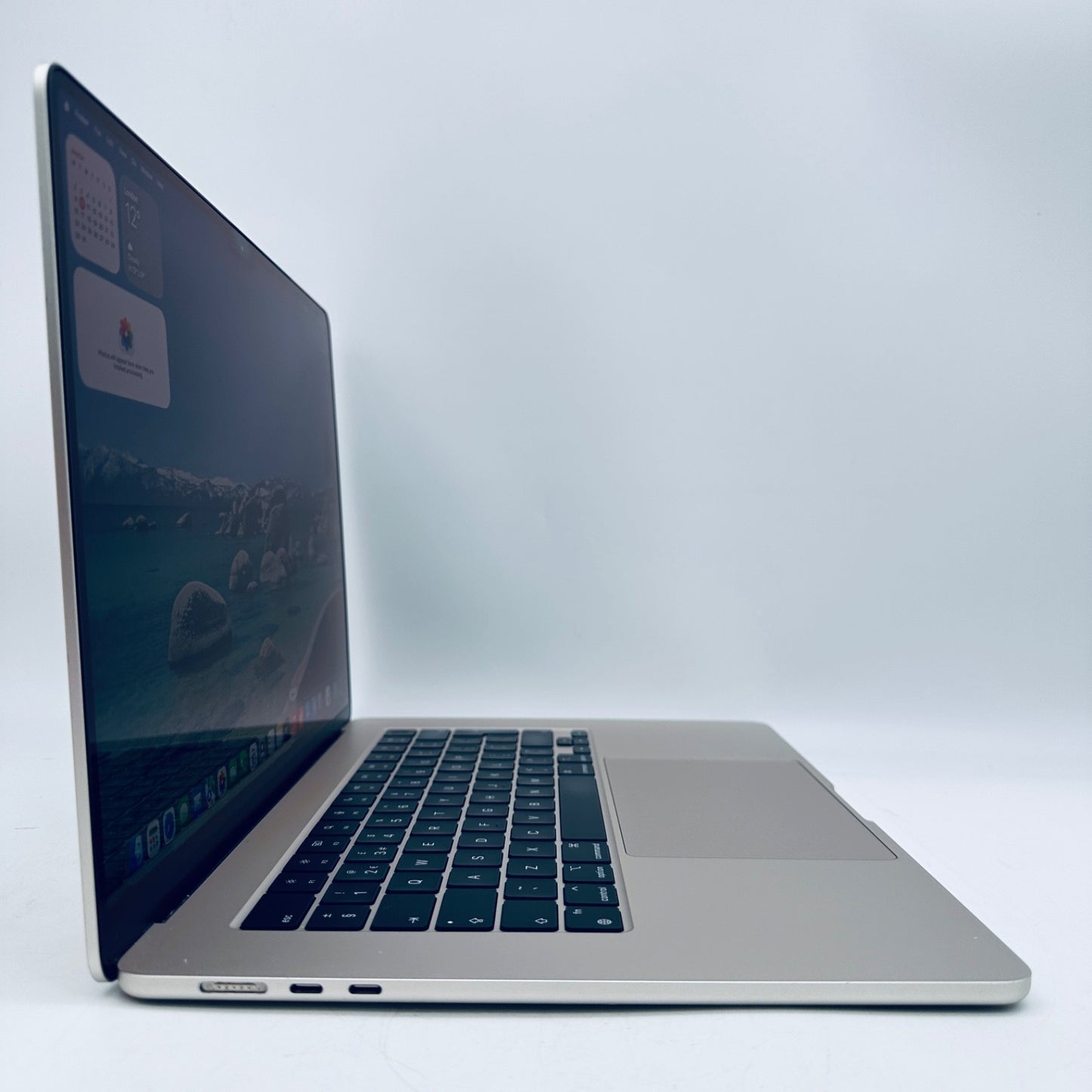Apple MacBook Air 15-Inch M2 8-Core CPU 10-Core GPU 8GB 256GB In Starlight, Gold