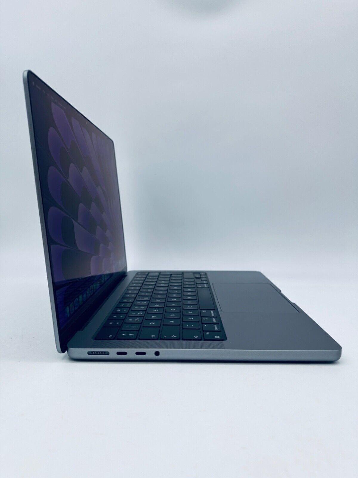 Apple MacBook Pro 14" 2023 M2 Pro 10-Core CPU 16-Core GPU 32GB 512GB Space Grey