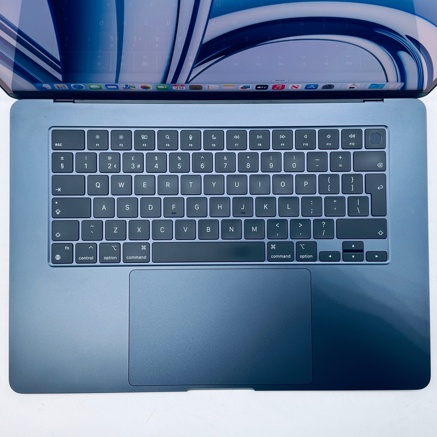 MacBook Air 15-Inch M2 8-Core CPU 10-Core GPU 16GB 1TB Midnight Blue + Warranty