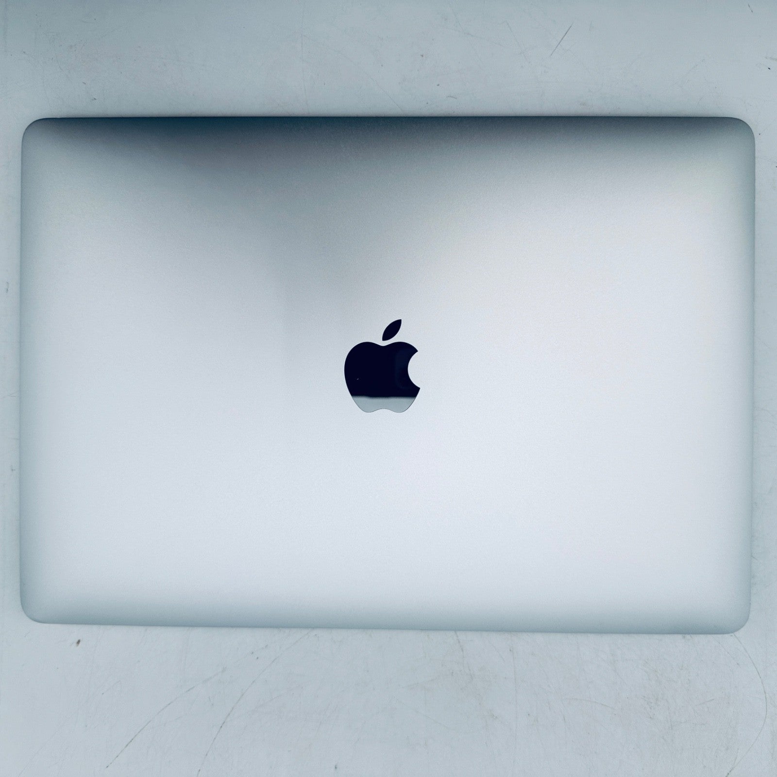 M1 MacBook Pro 13-Inch Touch Bar 8-Core CPU 8-GPU 8GB Ram 256GB SSD In Silver