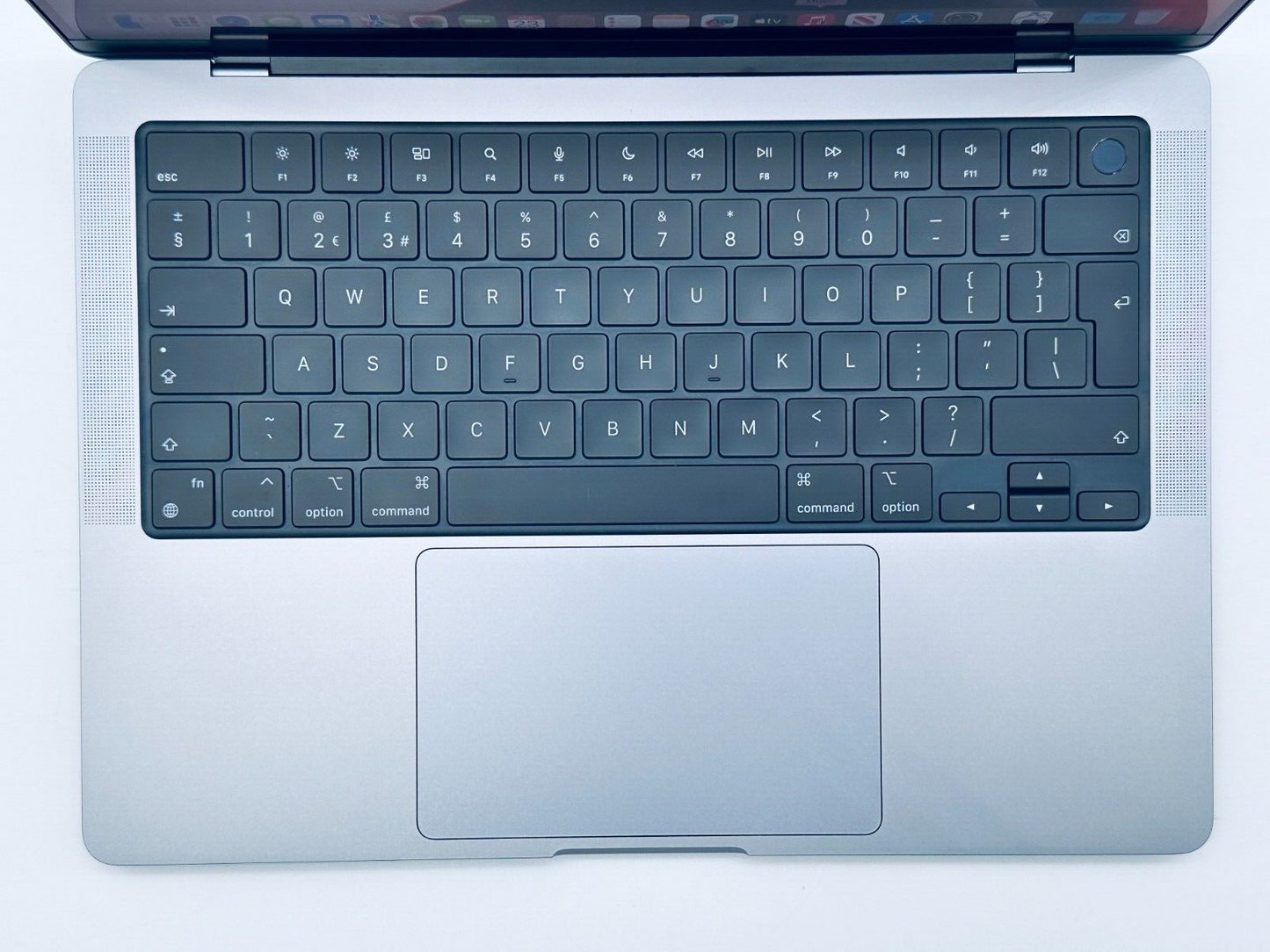 Apple MacBook Pro 14" M1 Pro 8-Core CPU 14-Core GPU 16GB 512GB SSD In Space Grey