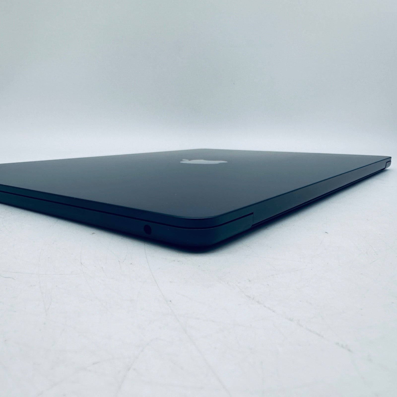 MacBook Air 15-Inch M2 8-Core CPU 10-Core GPU 16GB 1TB Midnight Blue + Warranty