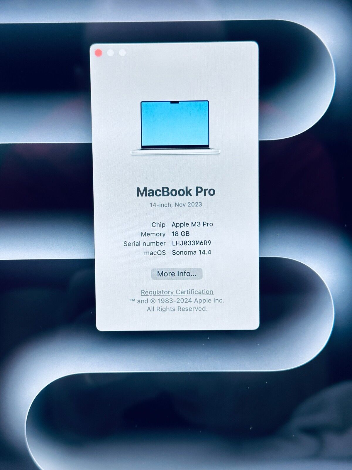 Apple MacBook Pro 14" 2023 M3 Pro 11-Core CPU 14-Core GPU 18GB 512GB SSD Silver