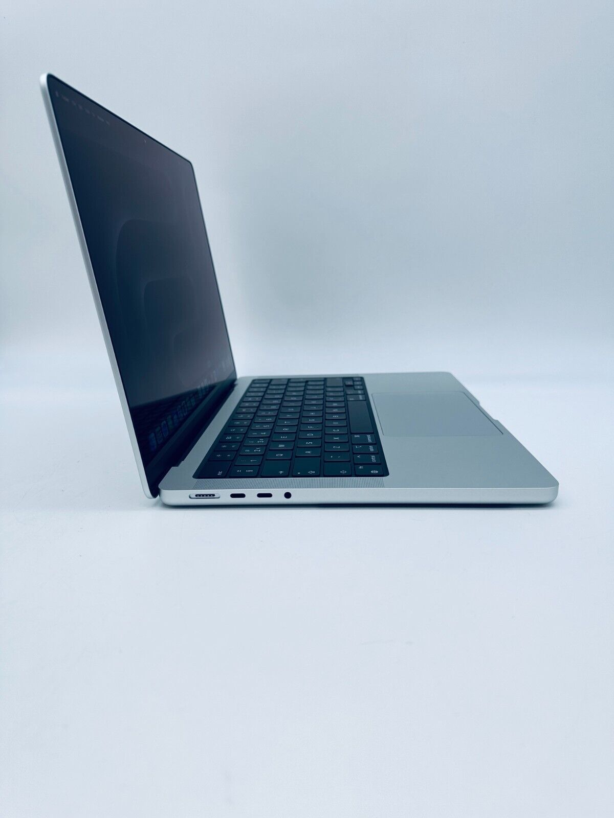 Apple MacBook Pro 14" 2023 M3 Pro 11-Core CPU 14-Core GPU 18GB 512GB SSD Silver