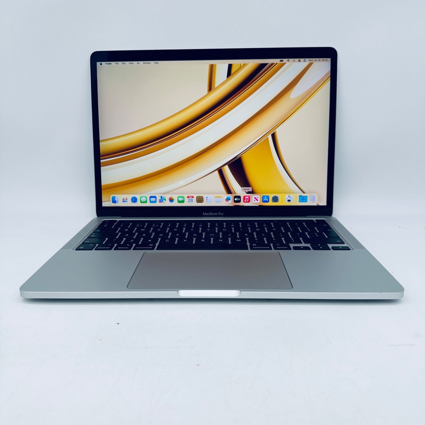 M1 MacBook Pro 13-Inch Touch Bar 8-Core CPU 8-GPU 8GB Ram 256GB SSD In Silver