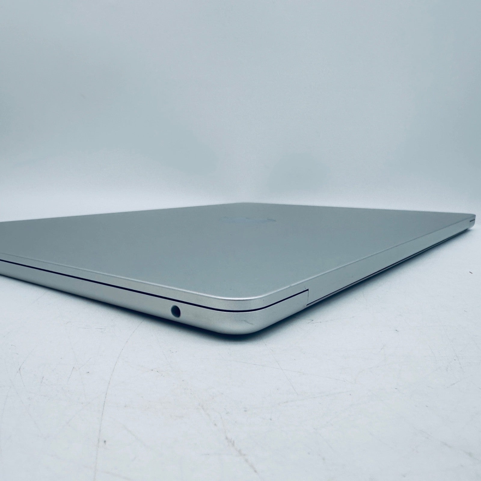 MacBook Air M3 15-Inch 2024 8-Core CPU 10-Core GPU 8GB 256GB Silver 12M Warranty