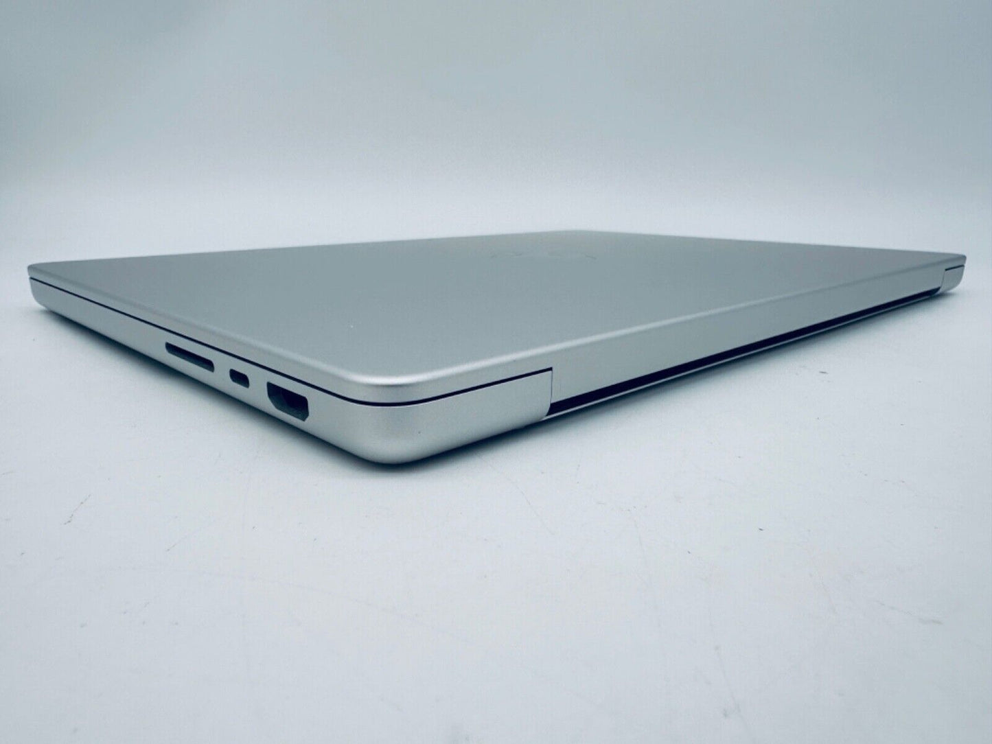 Apple MacBook Pro 14" M1 Pro 8-Core CPU 14-Core GPU 16GB 512GB SSD In Silver