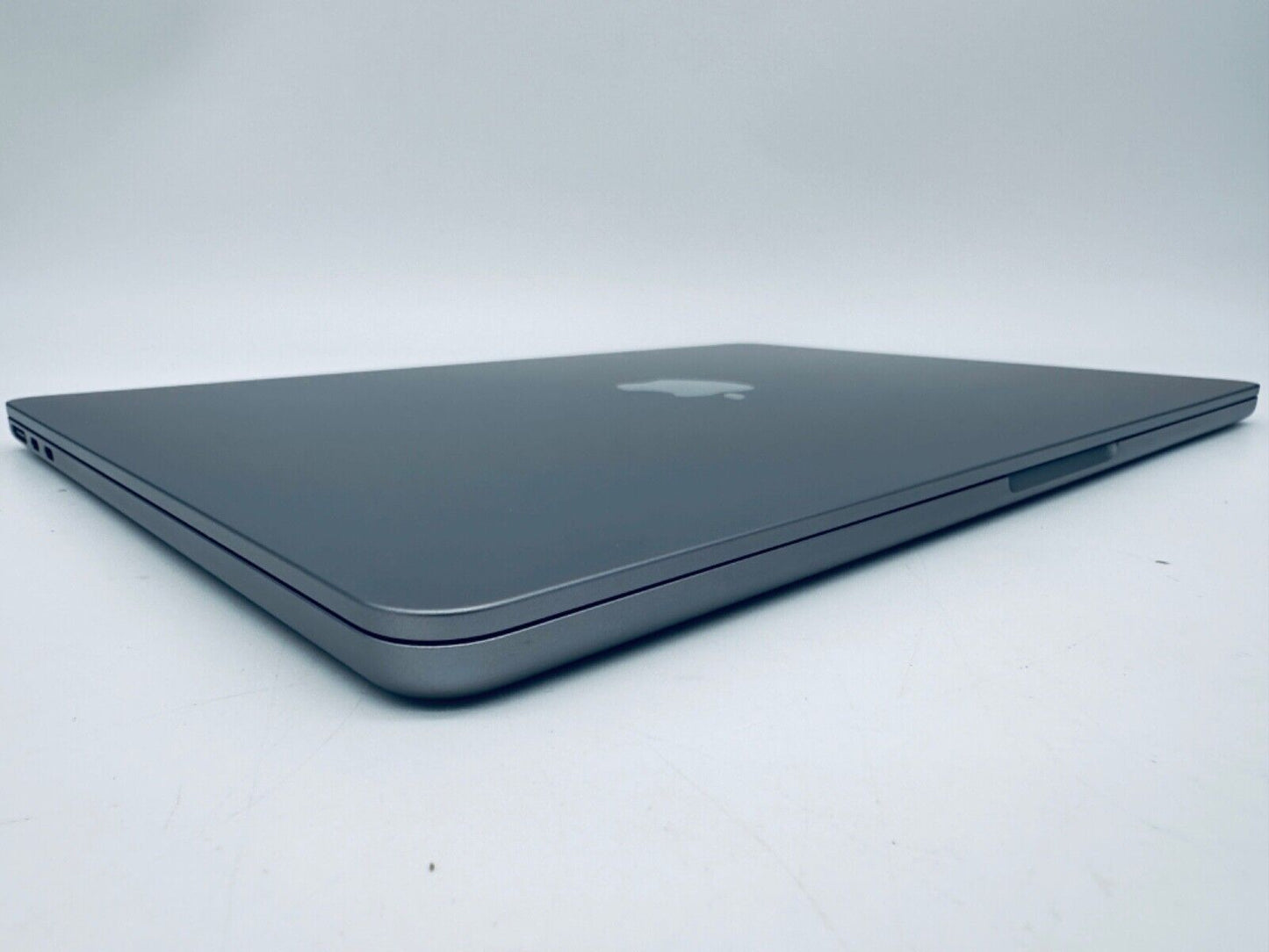 Apple M2 MacBook Air 13-Inch 8-Core CPU 8-Core GPU 8GB, 256GB SSD In Space Grey