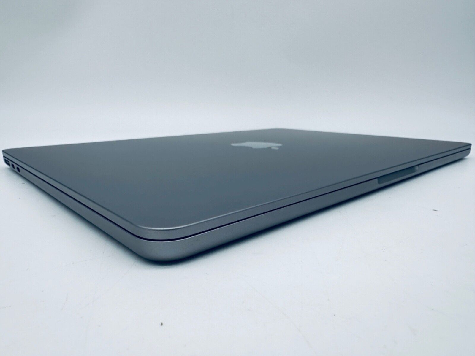 Apple M2 MacBook Air 13-Inch 8-Core CPU 8-Core GPU 8GB, 256GB SSD In Space Grey