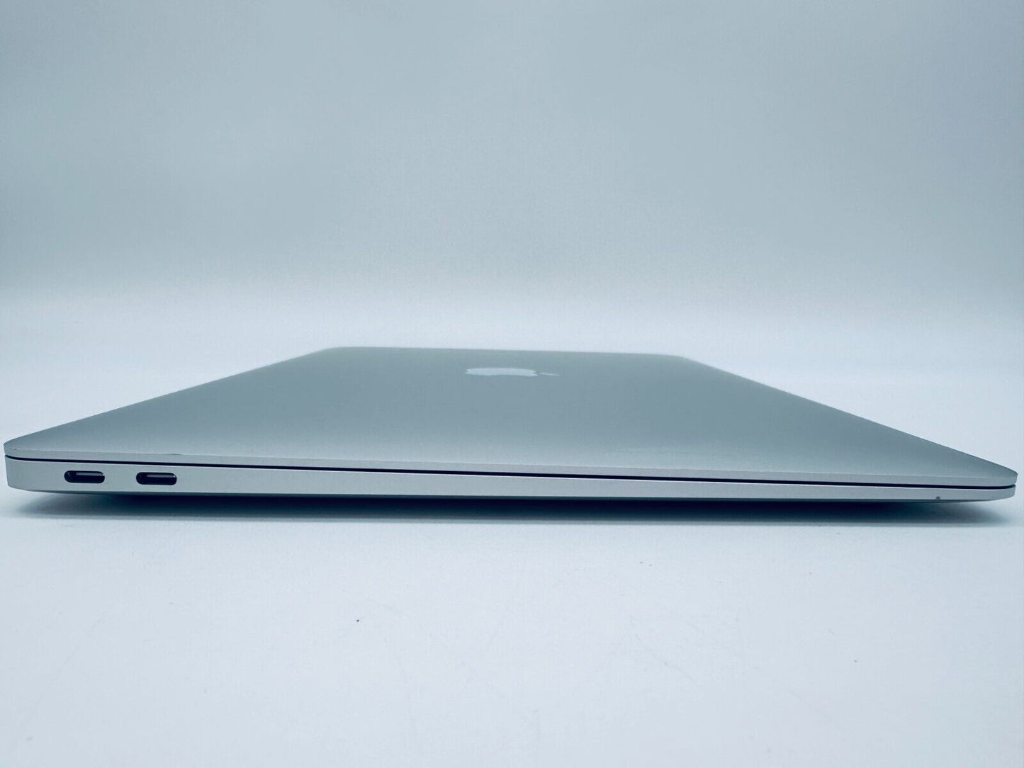 Apple MacBook Air 13" Retina M1 8-Core CPU 7-Core GPU 8GB Ram 256GB SSD Silver