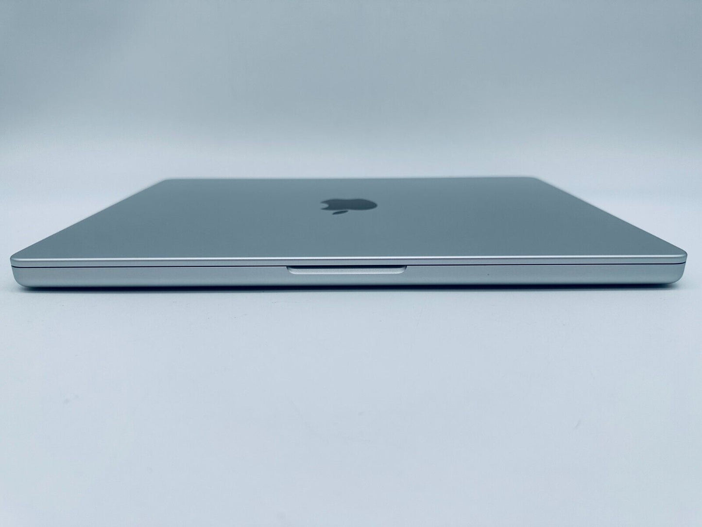 Apple MacBook Pro 14" 2023 M3 Pro 11-Core CPU 14-Core GPU 18GB 512GB SSD Silver