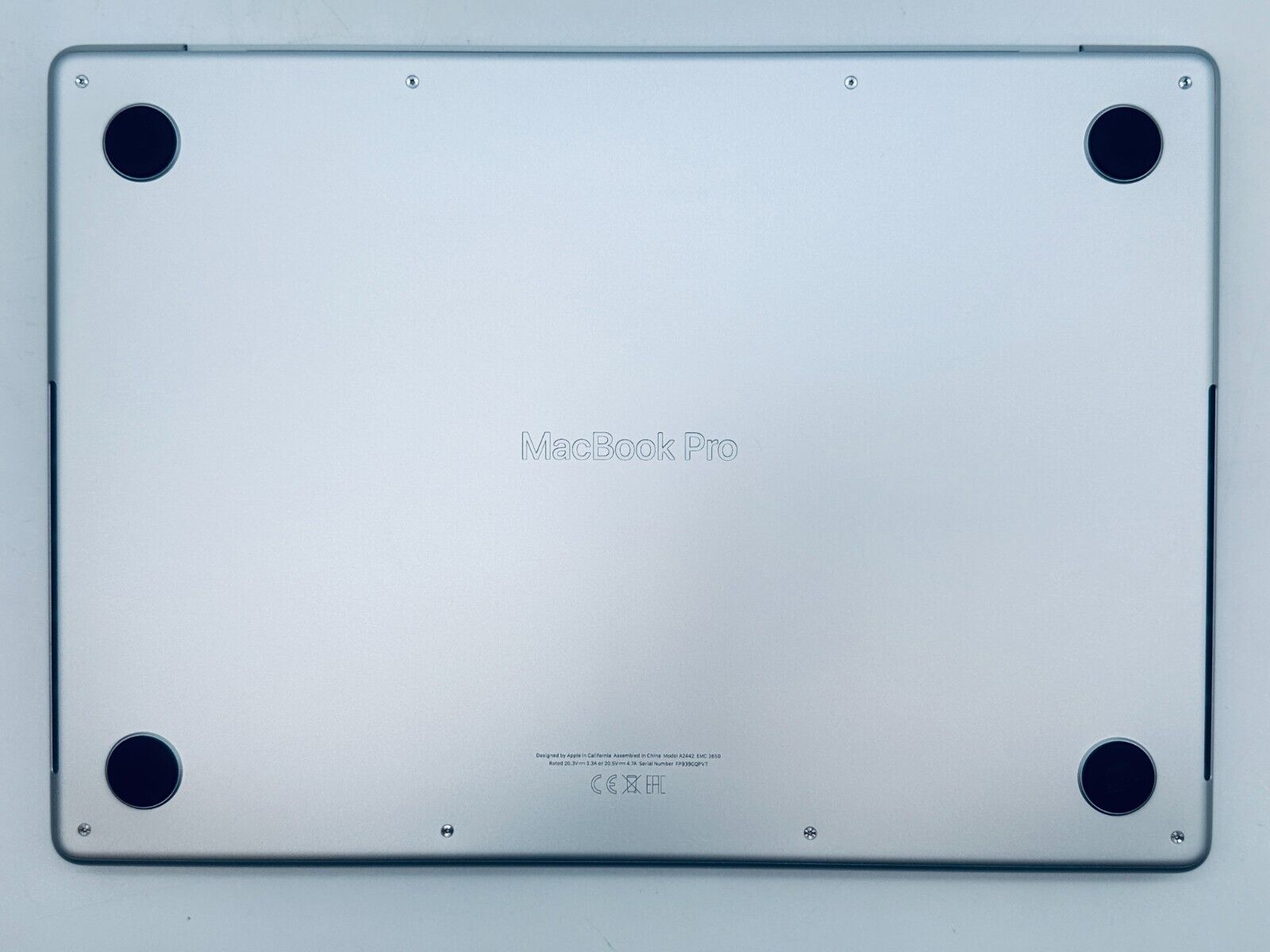 Apple MacBook Pro 14" M1 Pro 8-Core CPU 14-Core GPU 16GB 512GB SSD Silver MINT