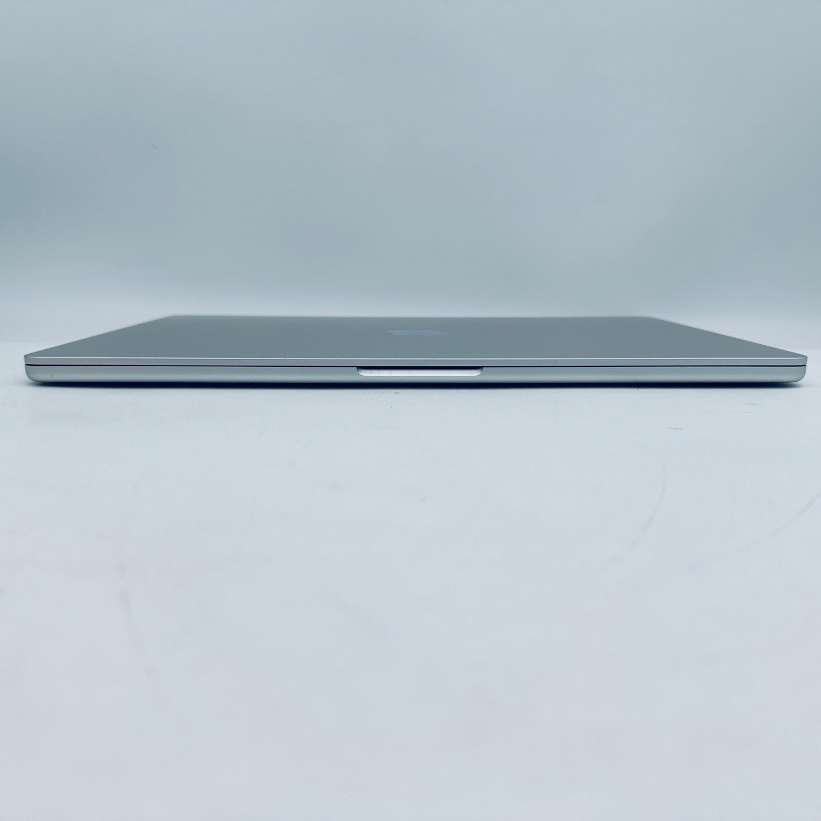 MacBook Air M3 15-Inch 2024 8-Core CPU 10-Core GPU 8GB 256GB Silver 12M Warranty