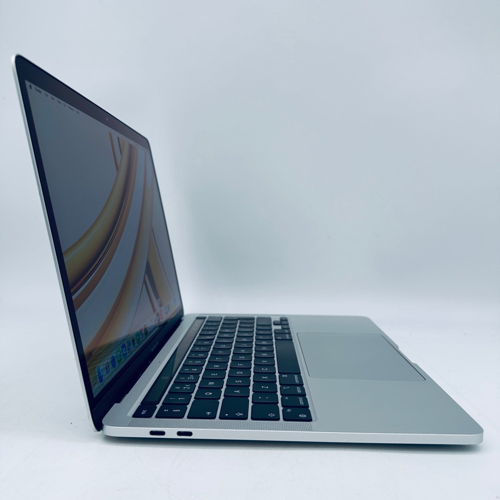M1 MacBook Pro 13-Inch Touch Bar 8-Core CPU 8-GPU 8GB Ram 256GB SSD In Silver