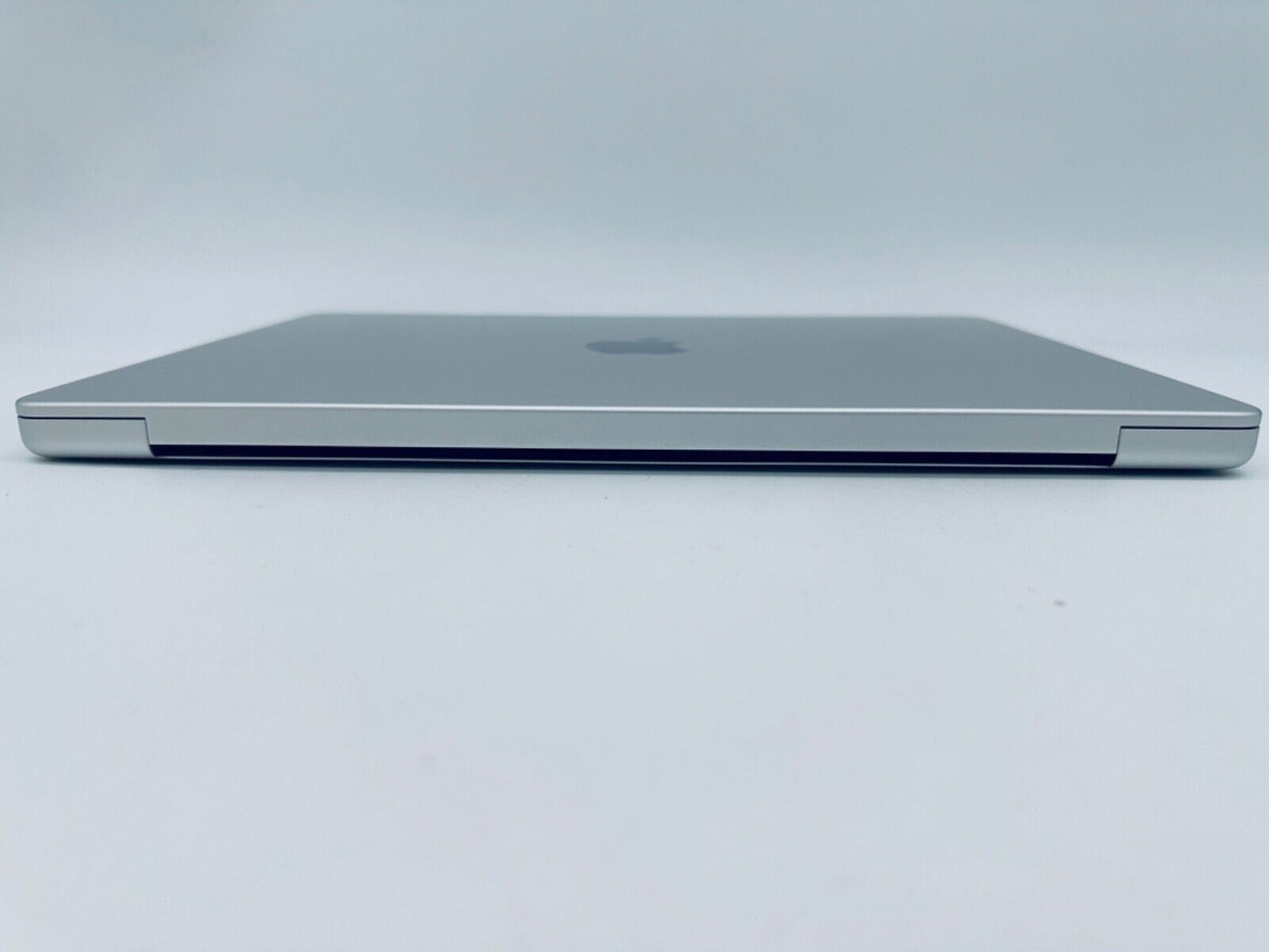 Apple MacBook Pro 14" M1 Pro 8-Core CPU 14-Core GPU 16GB 512GB SSD In Silver