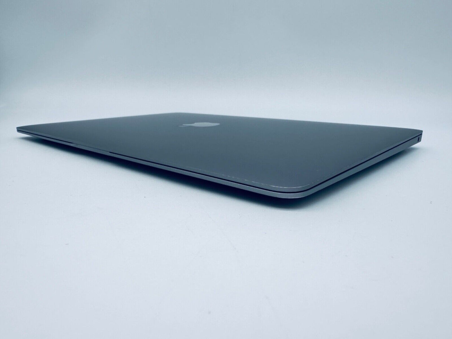 Apple MacBook Air 13" Retina M1 8-Core CPU 8-Core GPU 8GB Ram 512GB SSD Sp Grey