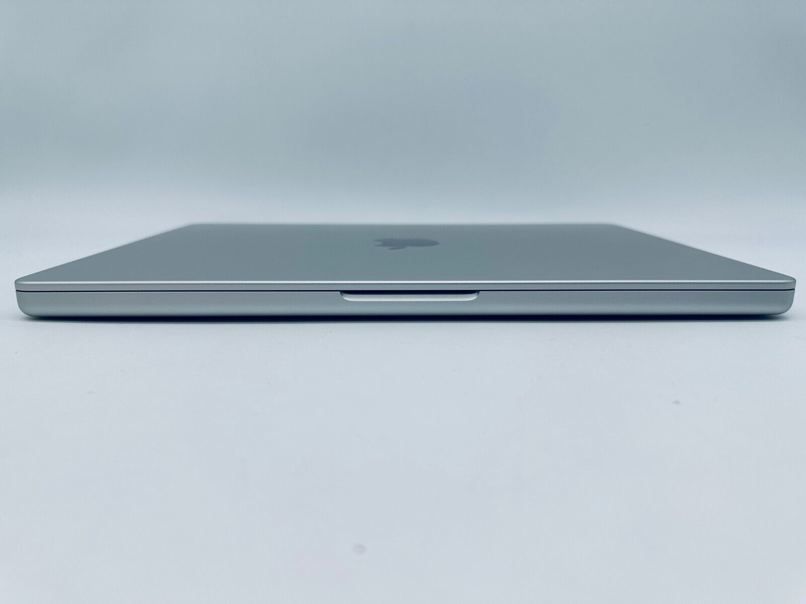 Apple MacBook Pro 14" 2023 M3 Pro 12-Core CPU 18-Core GPU 18GB 1TB SSD In Silver