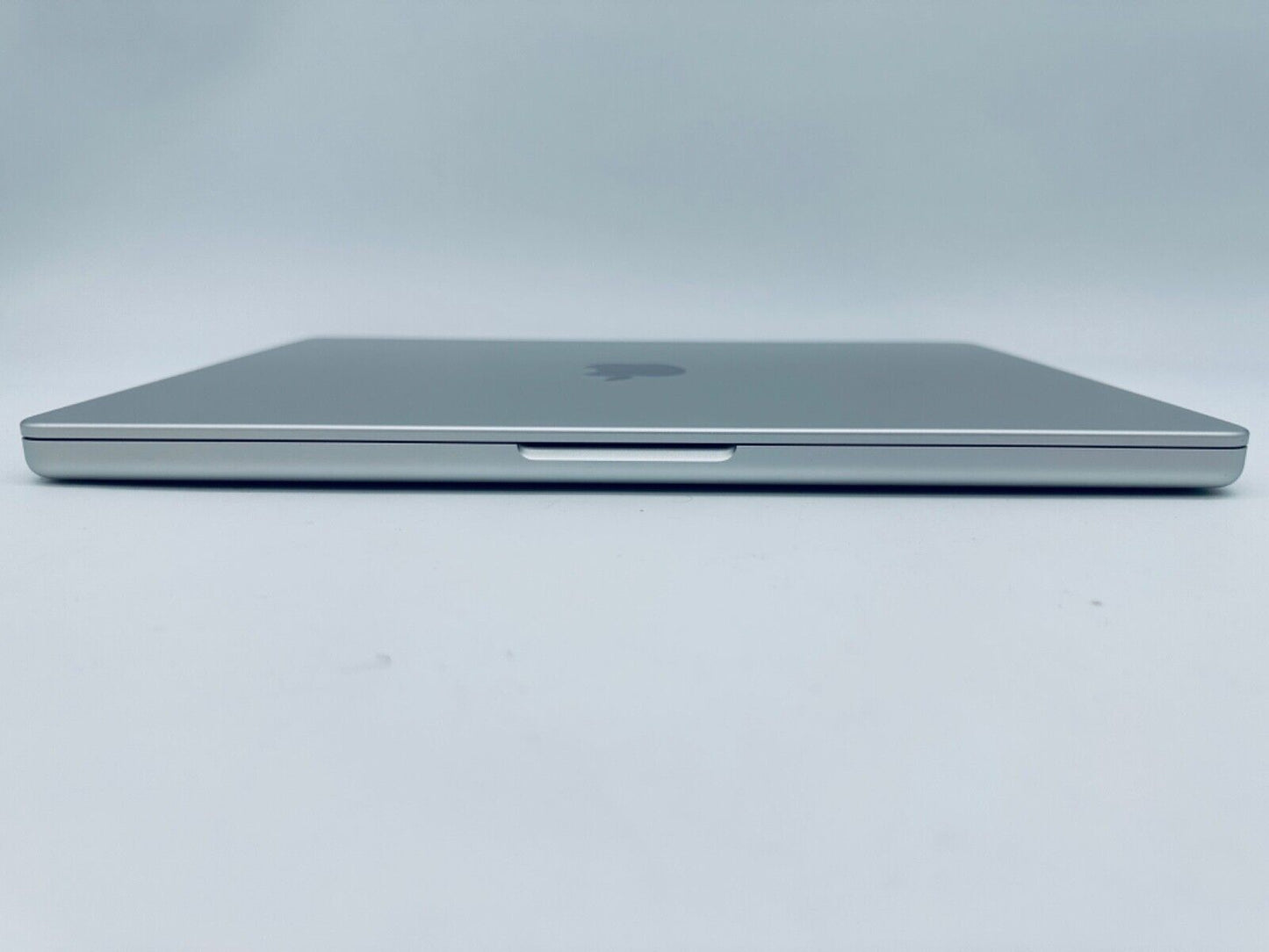 Apple MacBook Pro 14" M1 Pro 8-Core CPU 14-Core GPU 16GB 512GB SSD In Silver