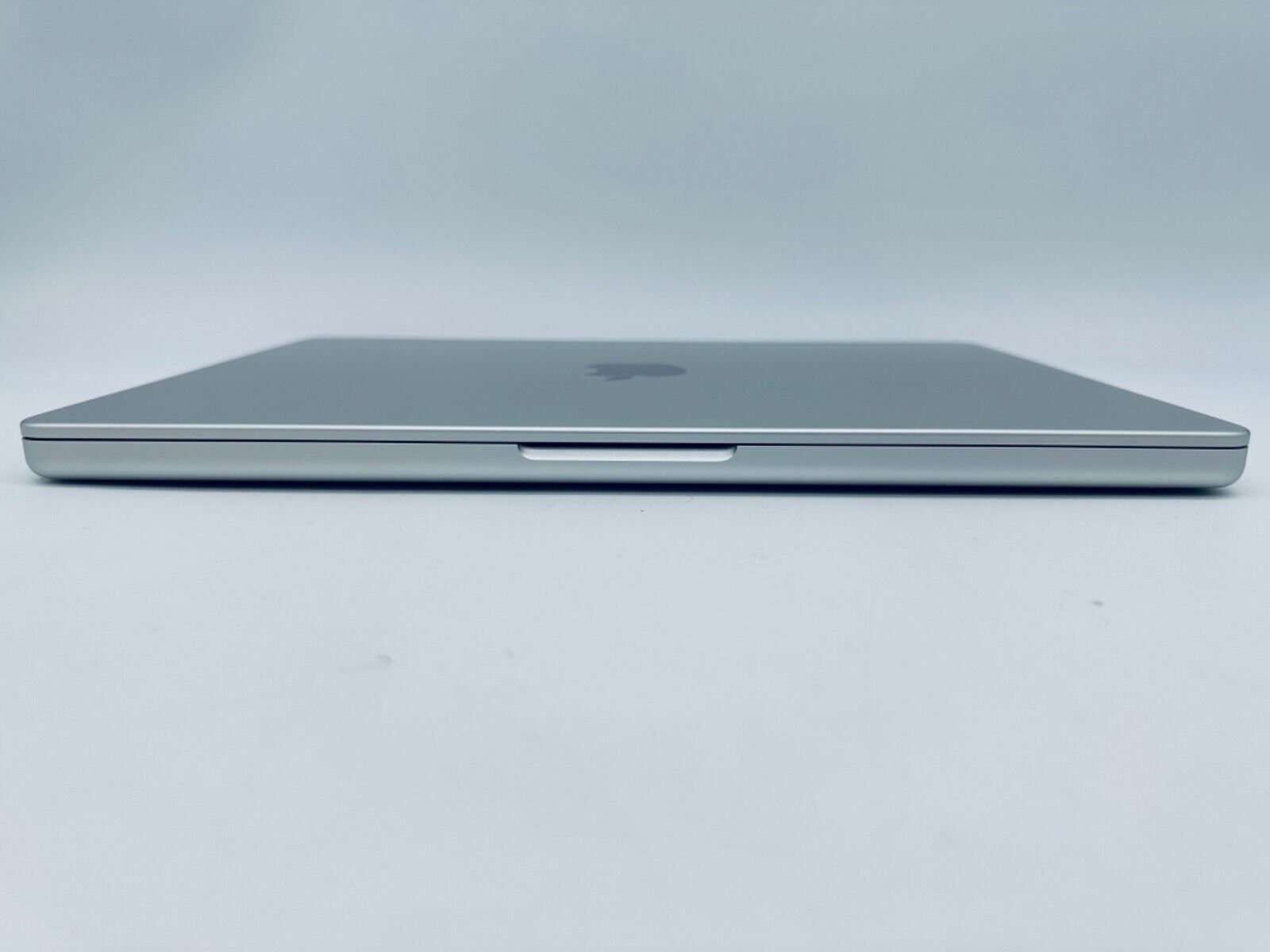 Apple MacBook Pro 14" M1 Pro 8-Core CPU 14-Core GPU 16GB 512GB SSD In Silver