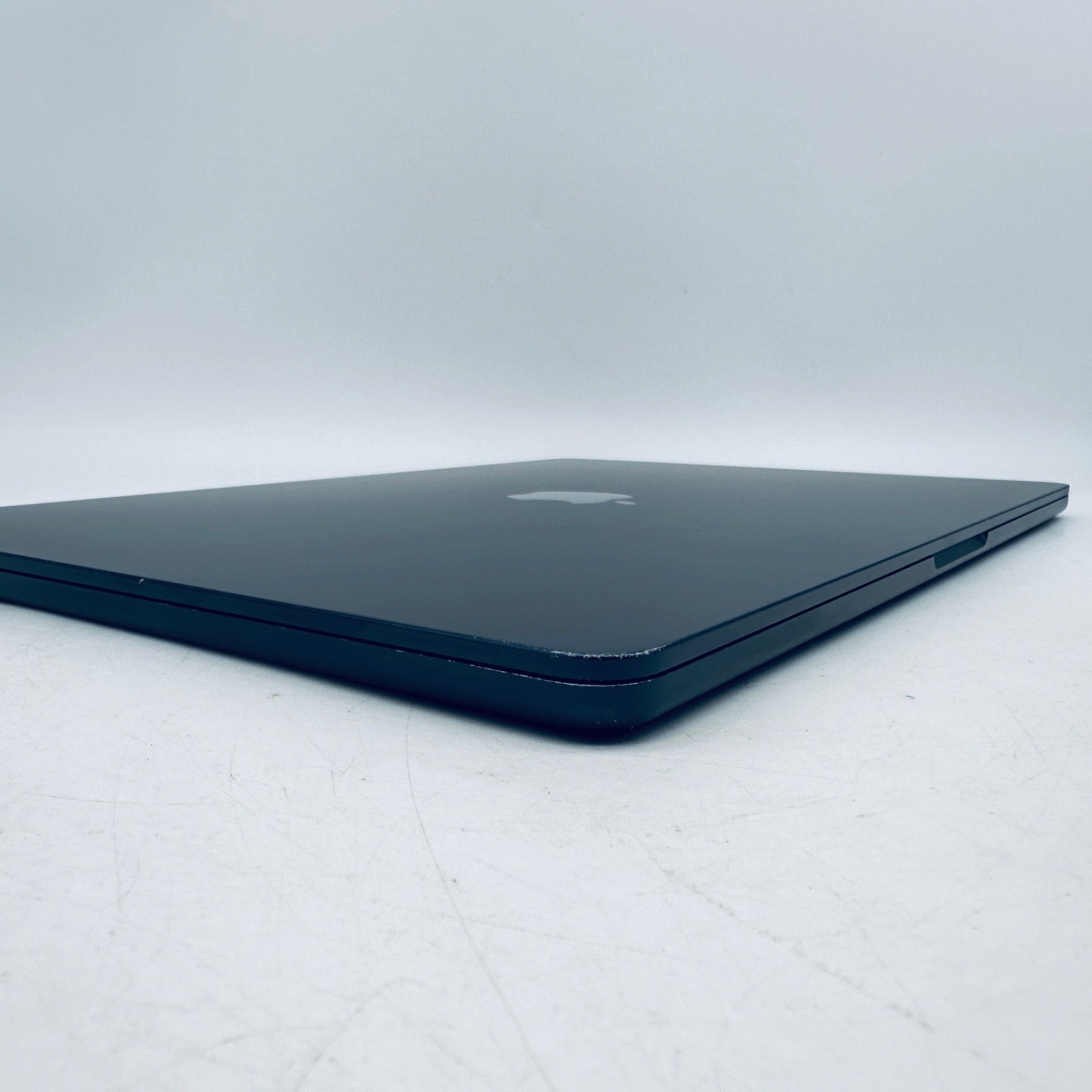 Apple MacBook Air 15-Inch M2 8-Core CPU 10-Core GPU 16GB 1TB SSD Midnight Blue