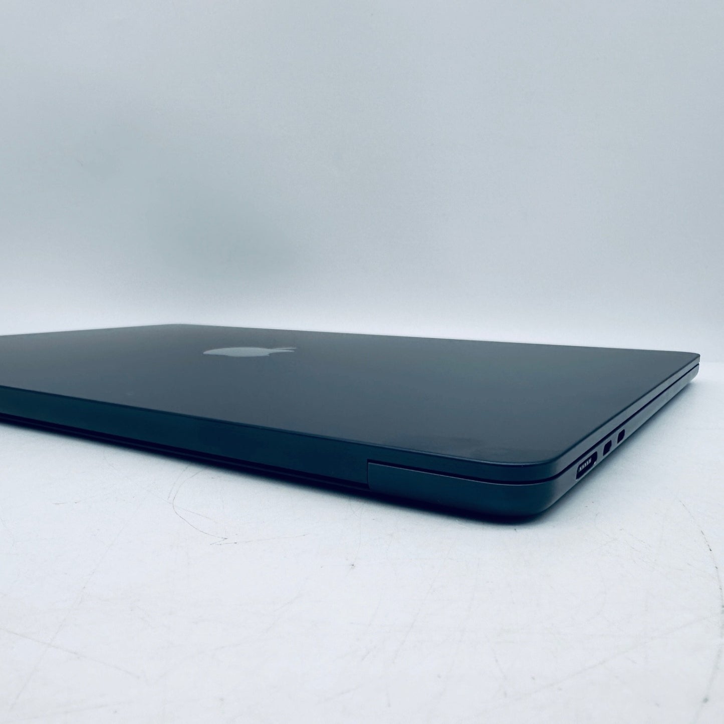 MacBook Air 15-Inch M2 8-Core CPU 10-Core GPU 8GB 512GB In MDN Blue + Warranty