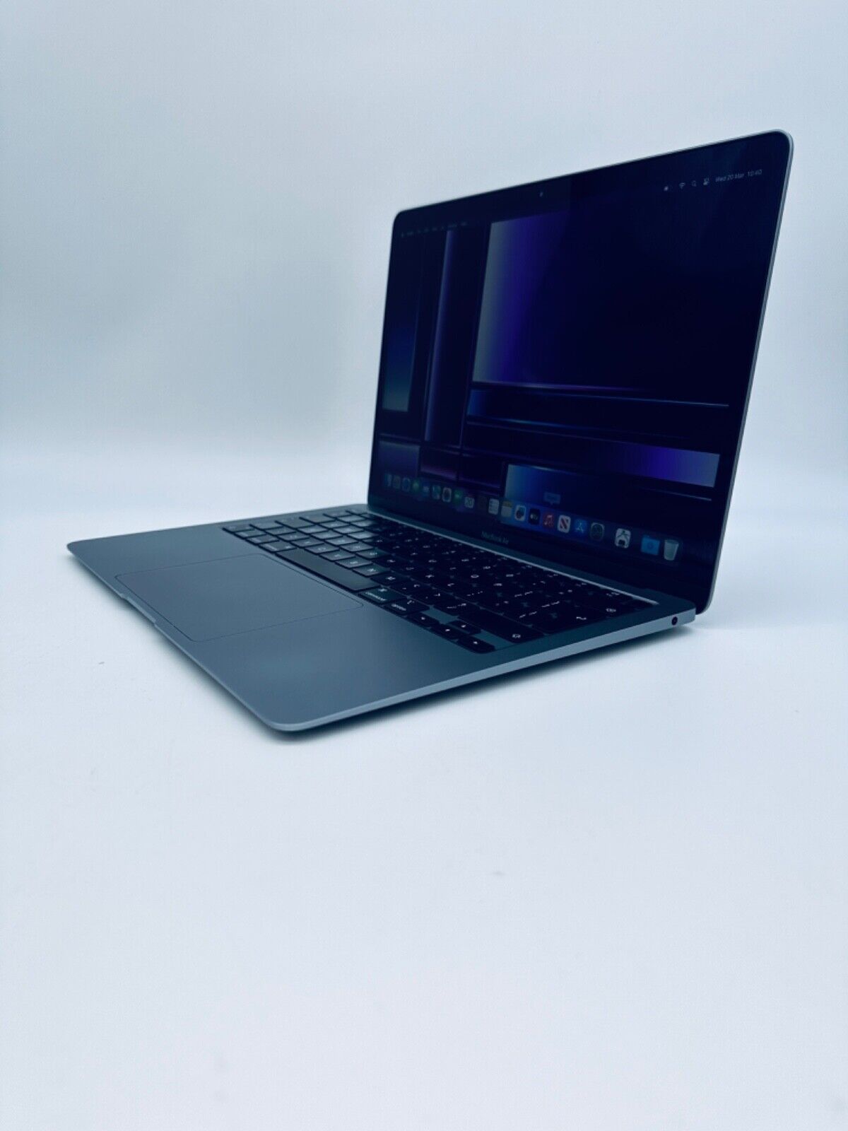Apple MacBook Air 13" Retina M1 8-Core CPU 8-Core GPU 8GB Ram 512GB SSD Sp Grey