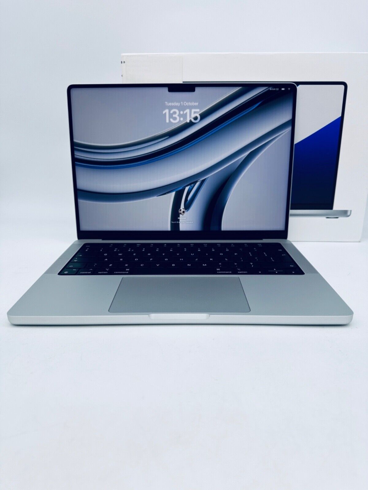 Apple MacBook Pro 14" M1 Pro 8-Core CPU 14-Core GPU 16GB 512GB SSD In Silver