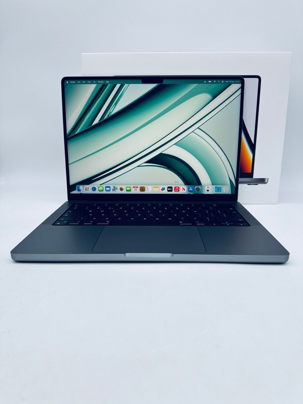 Apple MacBook Pro 14" M1 Pro 8-Core CPU 14-Core GPU 16GB 512GB SSD In Space Grey