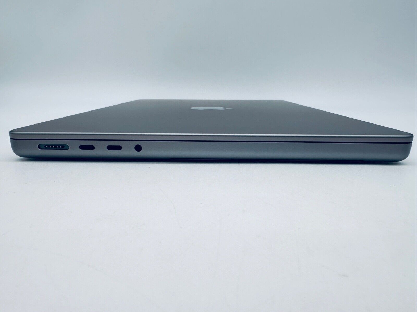Apple MacBook Pro 14" 2021 M1 Max 10-Core CPU, 32-Core GPU 32GB 1TB SSD, Sp Grey
