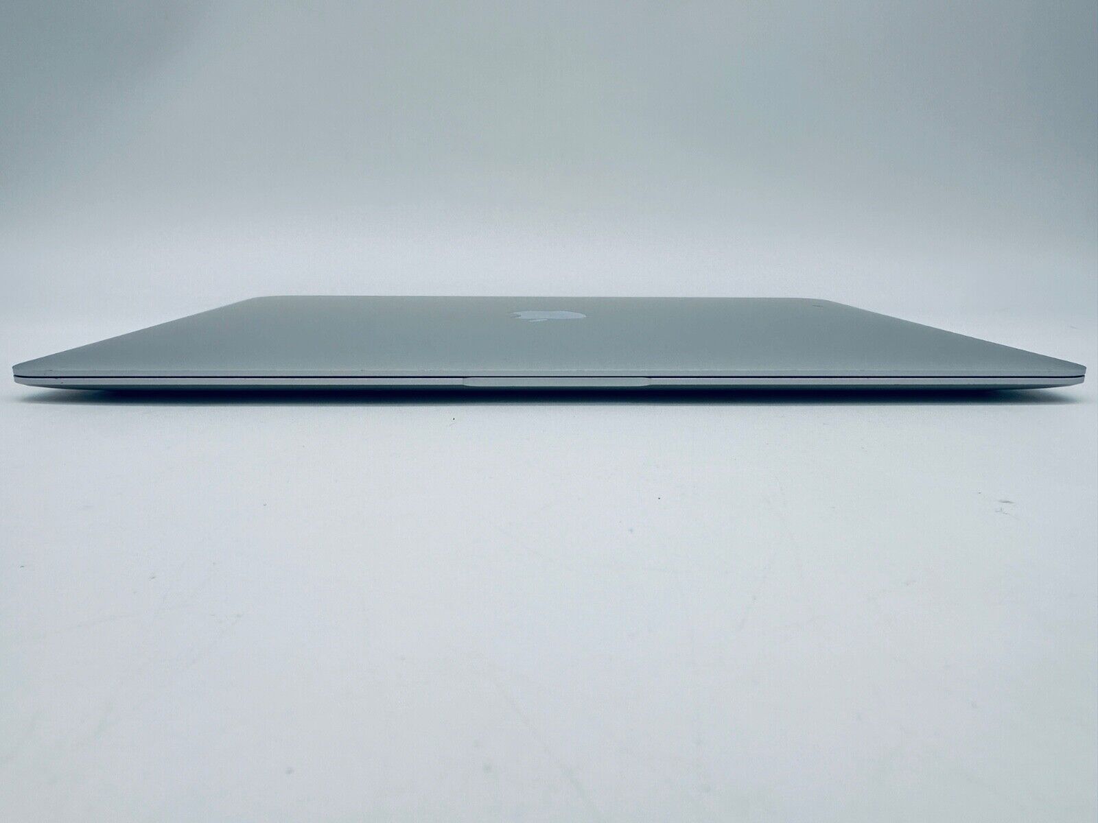 Apple MacBook Air 13-Inch Retina 2020 Intel i3 CPU, 8GB Ram 256GB SSD In Silver