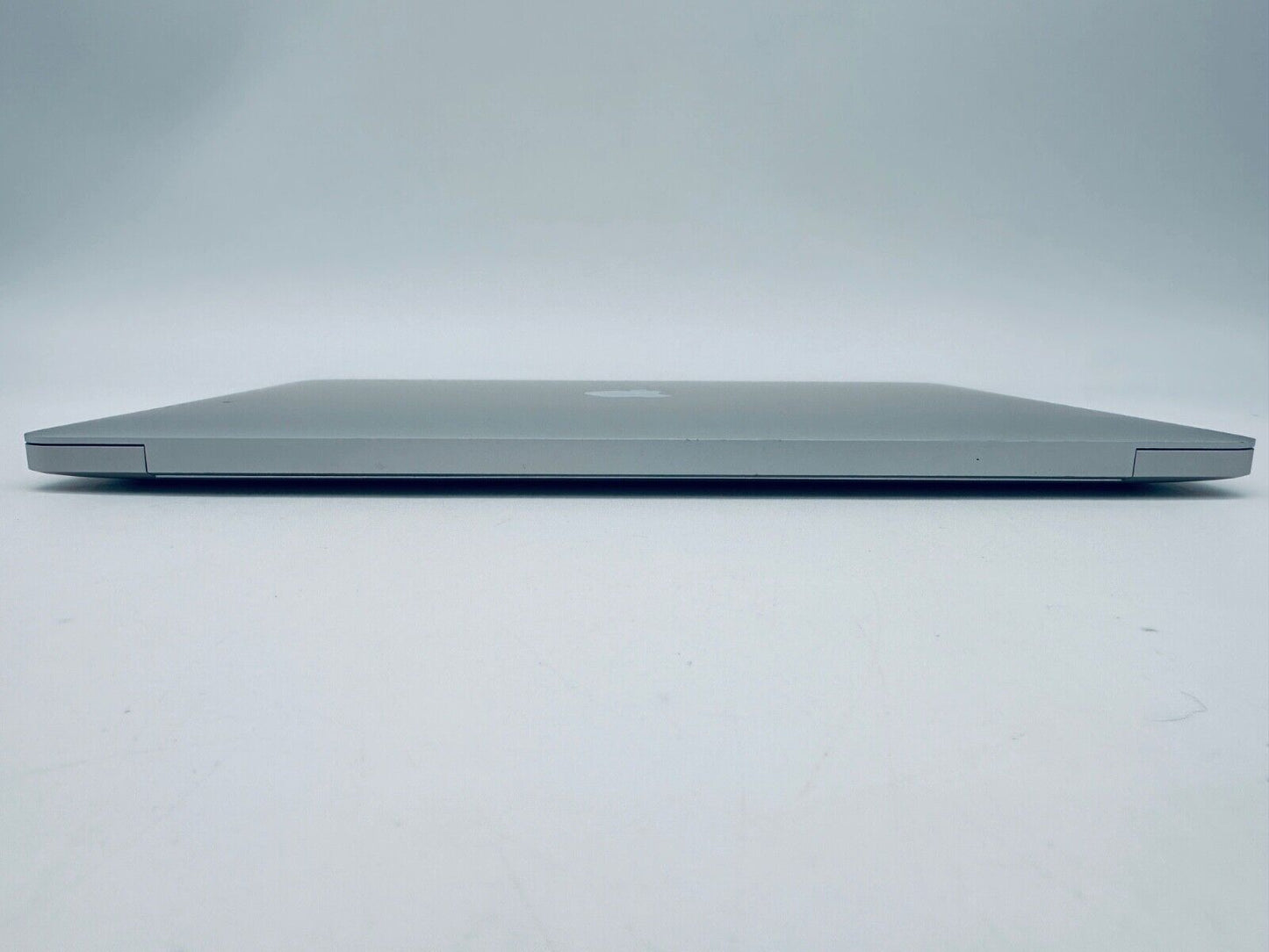 Apple MacBook Air 13-Inch Retina 2020 Intel i3 CPU, 8GB Ram 256GB SSD In Silver