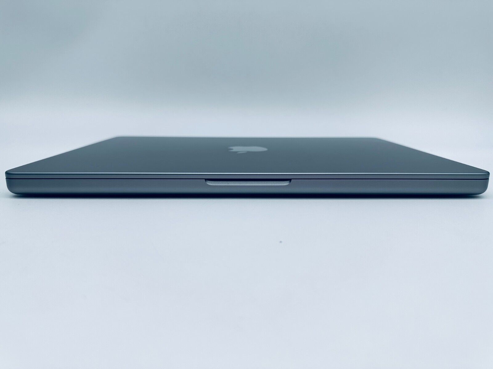 Apple MacBook Pro 14" M1 Pro 8-Core CPU 14-Core GPU 16GB 512GB SSD Space Grey