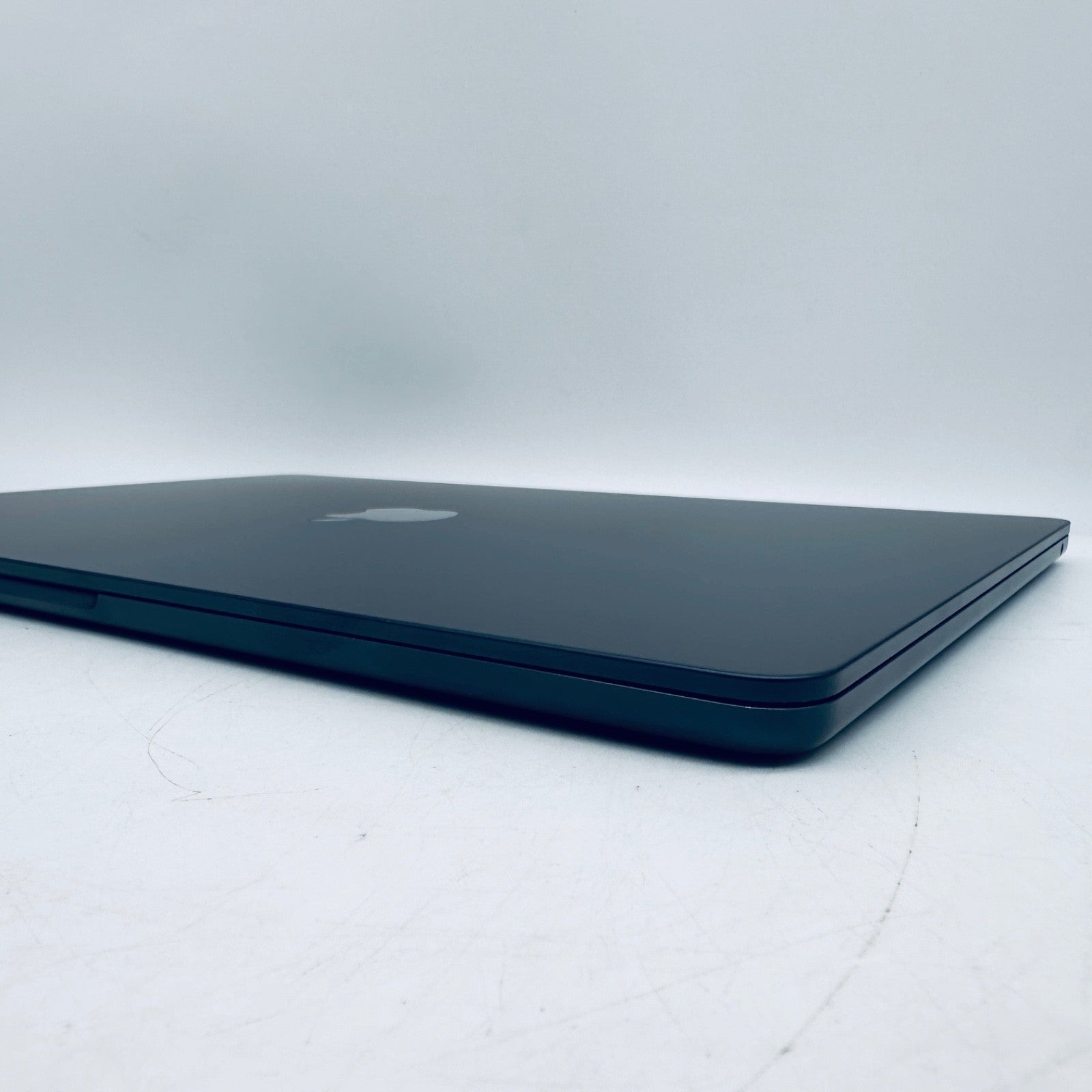 MacBook Air 15-Inch M2 8-Core CPU 10-Core GPU 8GB 512GB In MDN Blue + Warranty