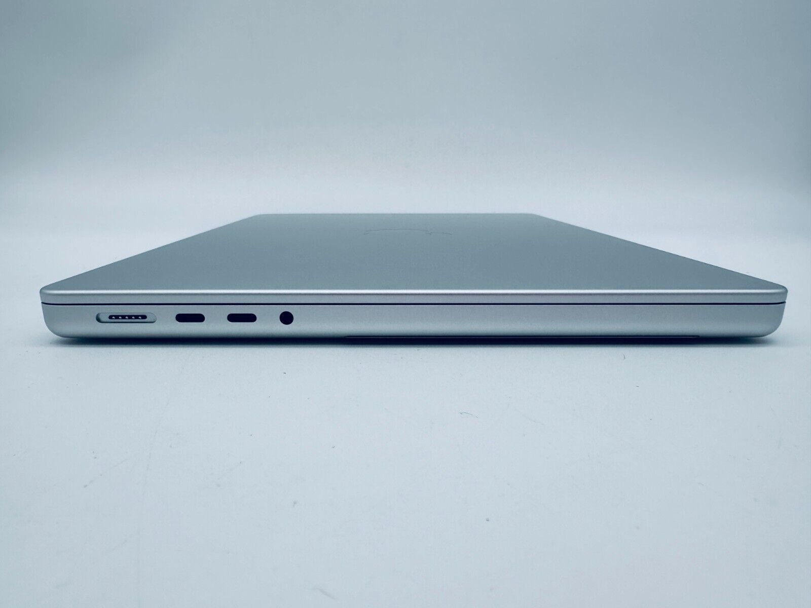 Apple MacBook Pro 14" 2023 M3 Pro 11-Core CPU 14-Core GPU 18GB 512GB SSD Silver
