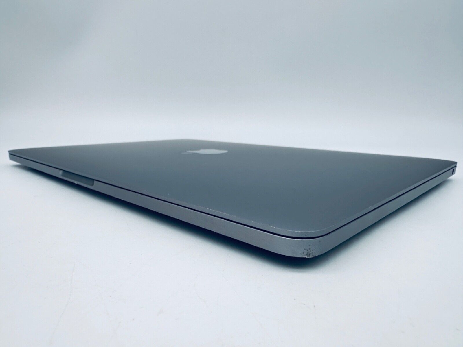 Apple M1 MacBook Pro 13-Inch Touch Bar 8-Core CPU 8-GPU 8GB Ram 512GB SSD Grey