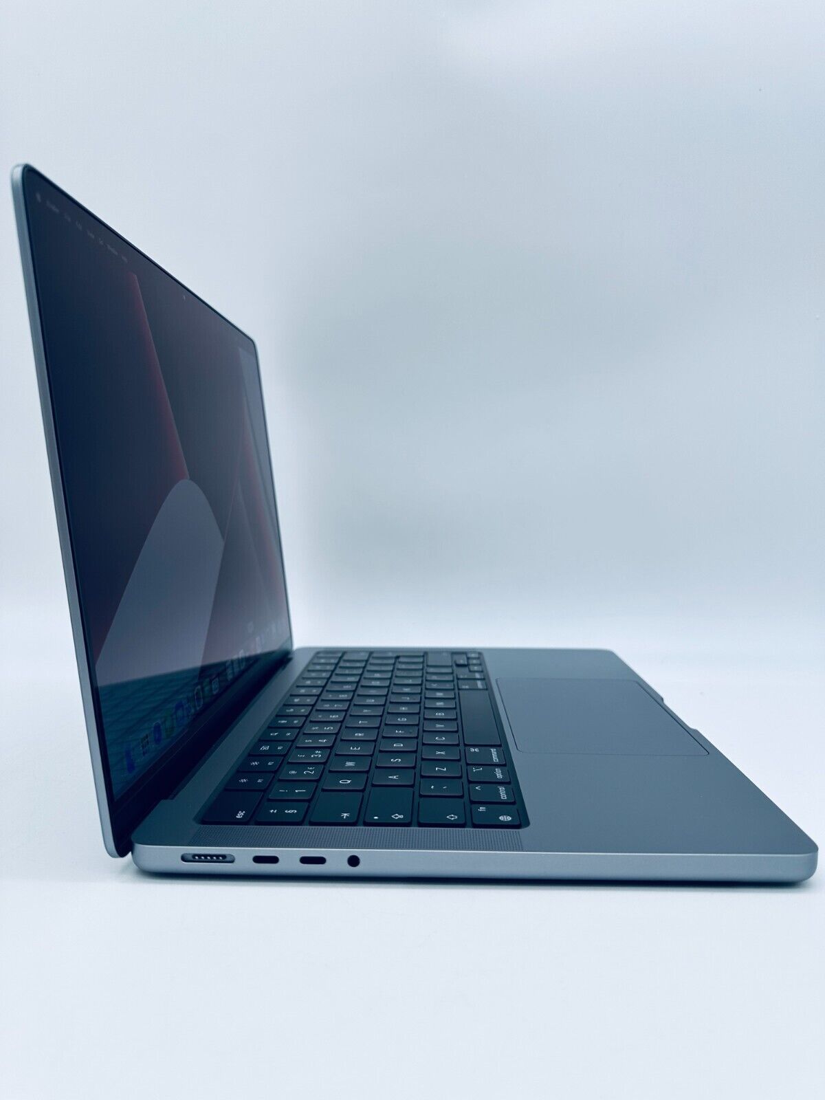 Apple MacBook Pro 14" M1 Pro 8-Core CPU 14-Core GPU 16GB 512GB SSD In Space Grey