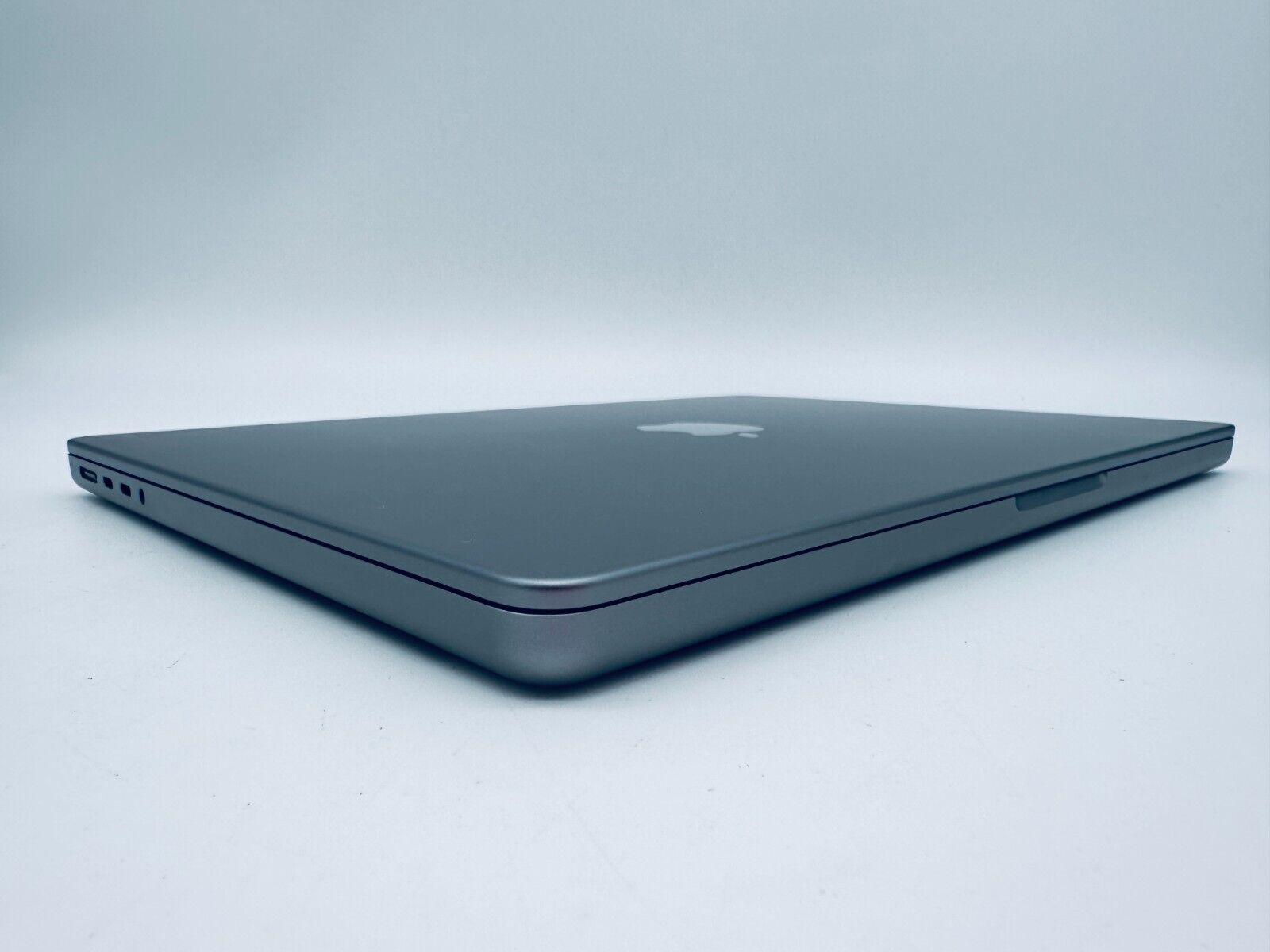 Apple MacBook Pro 14" 2023 M3 8-Core CPU 10-Core GPU 8GB 512GB SSD In Space Grey