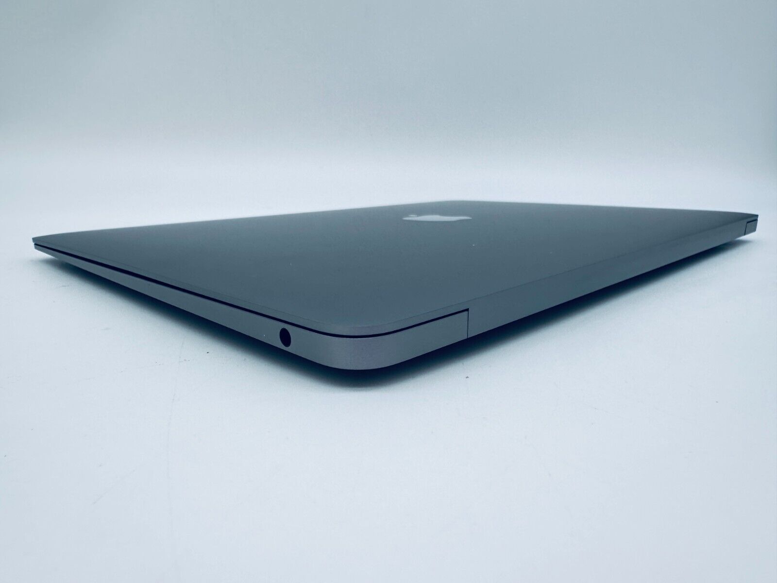 Apple MacBook Air 13" Retina M1 8-Core CPU 7-Core GPU 8GB Ram 256GB SSD Sp Grey