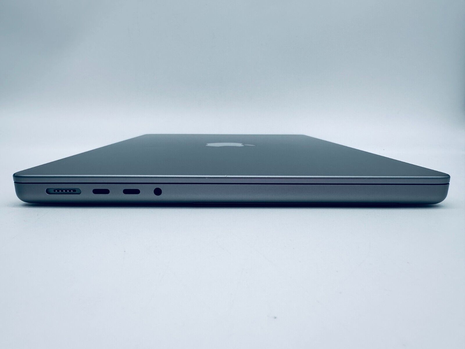 Apple MacBook Pro 14" M1 Pro 8-Core CPU 14-Core GPU 16GB 512GB SSD Space Grey