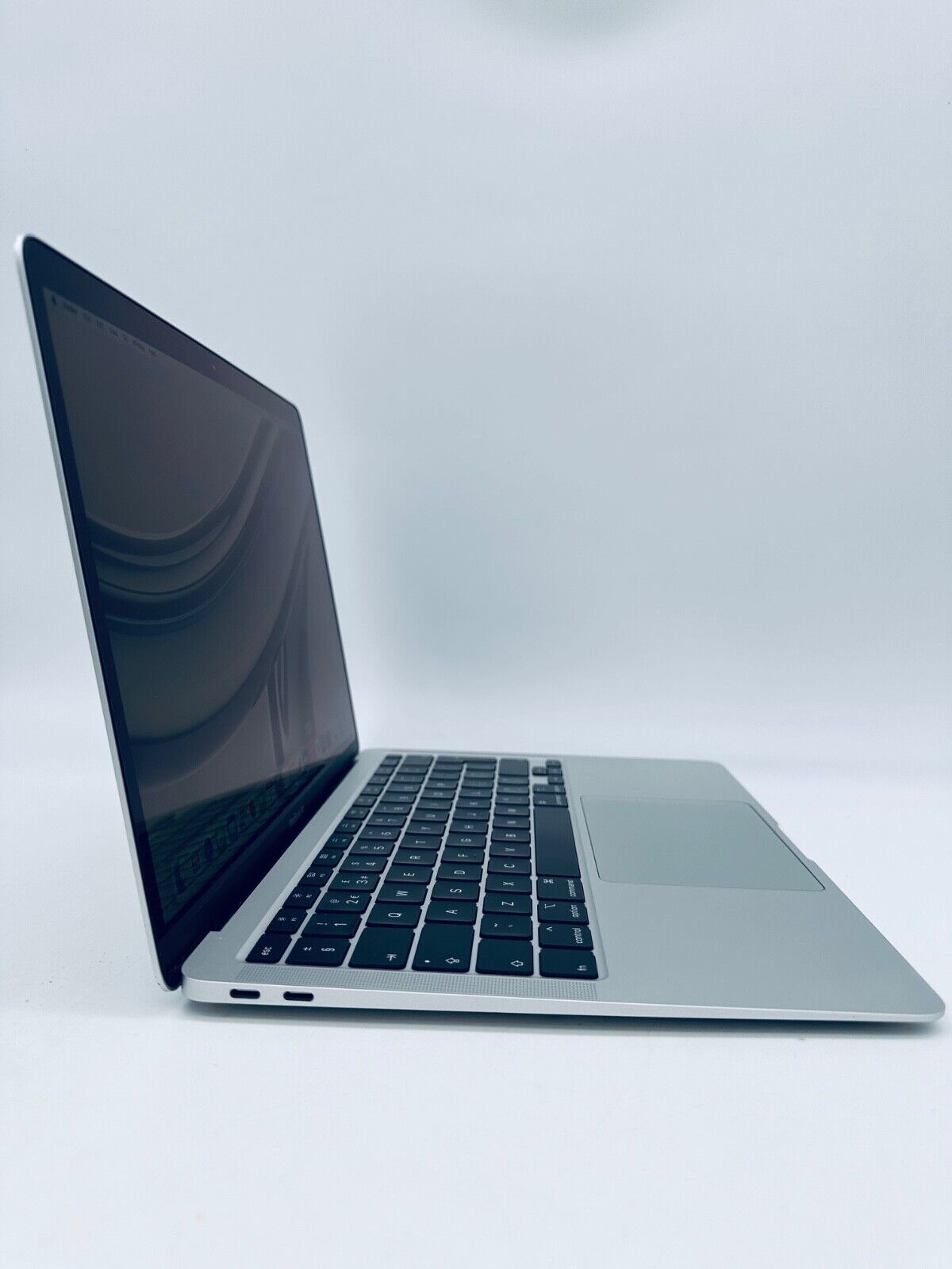 Apple MacBook Air 13-Inch Retina 2020 Intel i3 CPU, 8GB Ram 256GB SSD In Silver