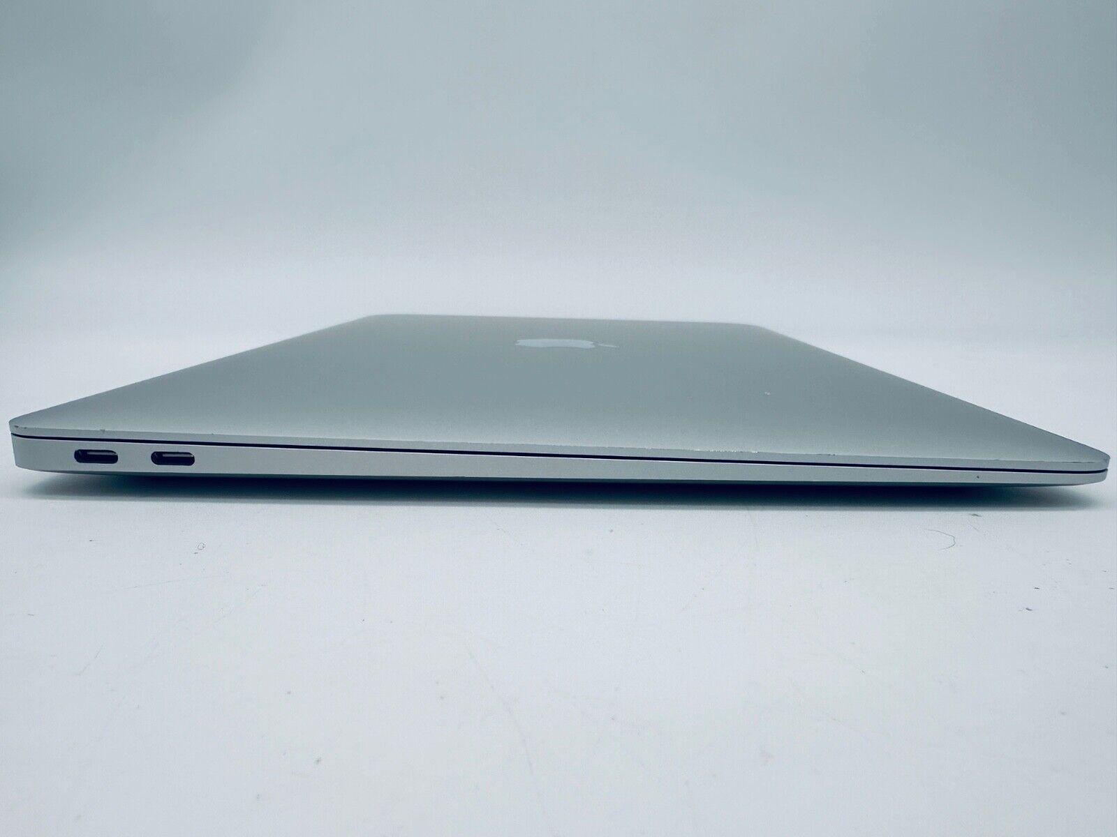 Apple MacBook Air 13-Inch Retina 2020 Intel i3 CPU, 8GB Ram 256GB SSD In Silver