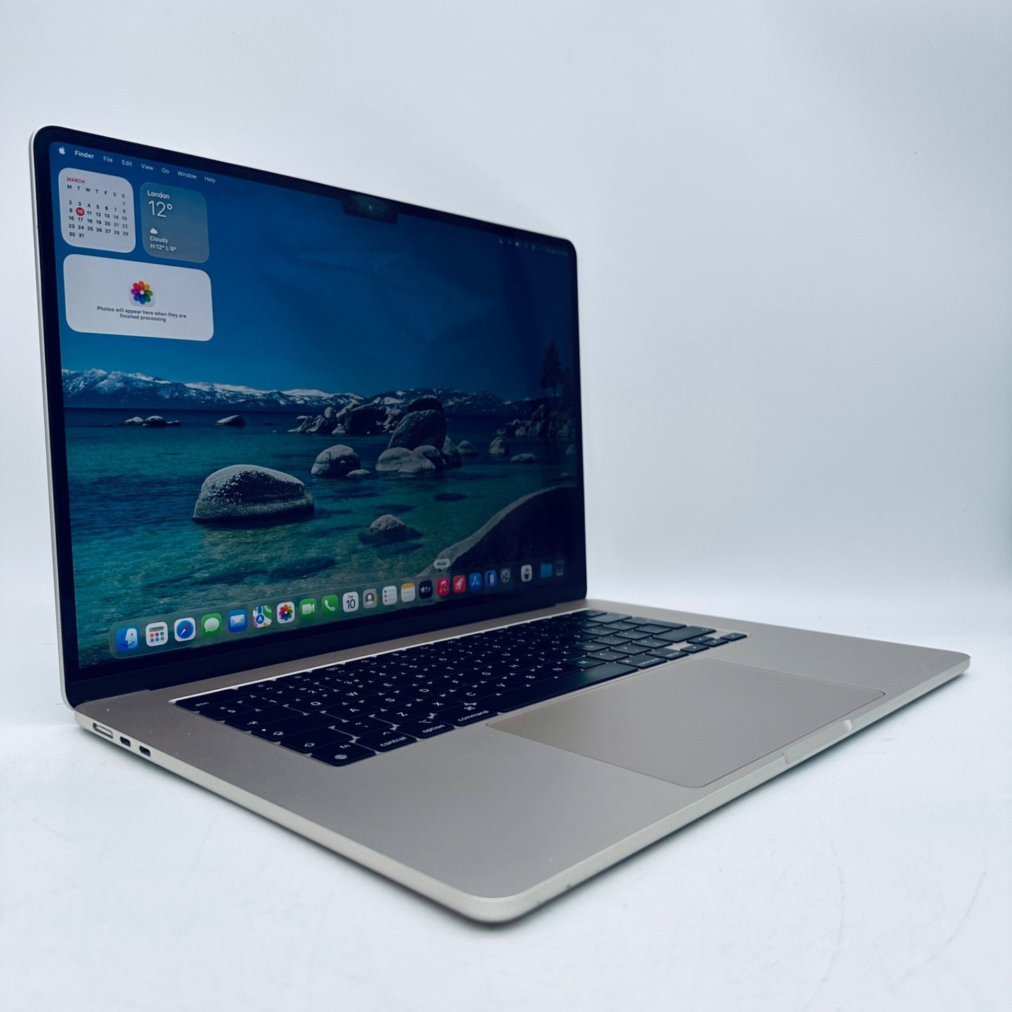 Apple MacBook Air 15-Inch M2 8-Core CPU 10-Core GPU 8GB 256GB In Starlight, Gold