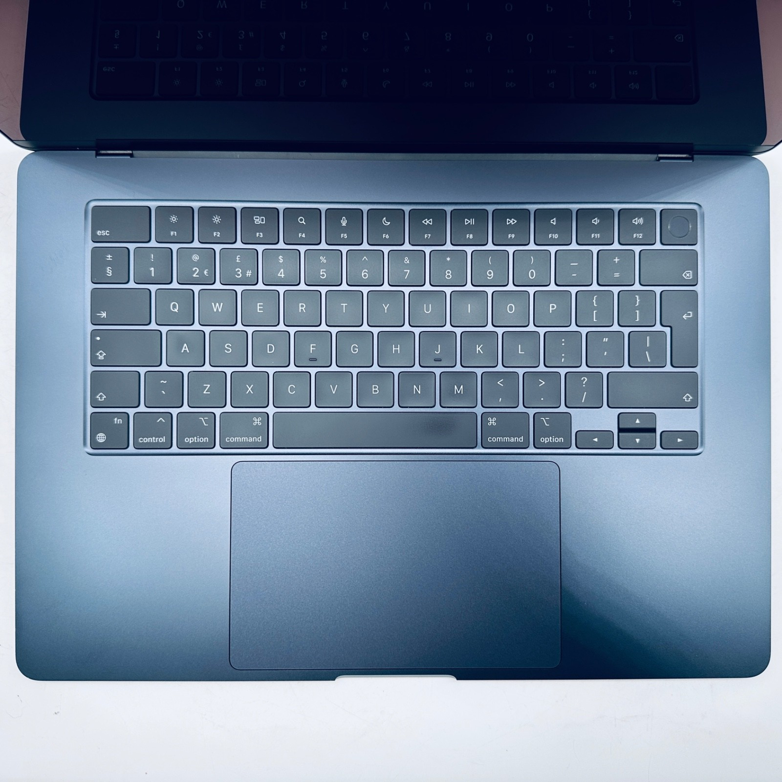 MacBook Air 15-Inch M2 8-Core CPU 10-Core GPU 8GB 512GB In MDN Blue + Warranty