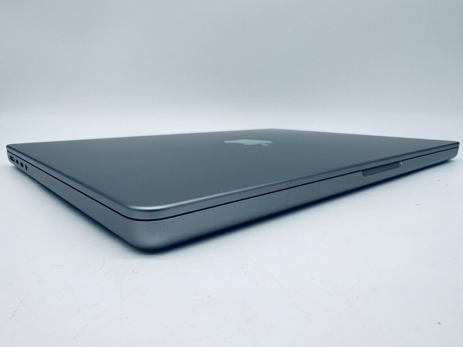 Apple MacBook Pro 14" M1 Pro 8-Core CPU 14-Core GPU 16GB 512GB SSD In Space Grey